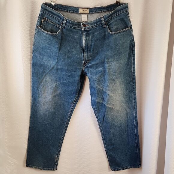 LL Bean Men's Relaxed Fit Jeans - Size 42 x 30 - Picture 1 of 4